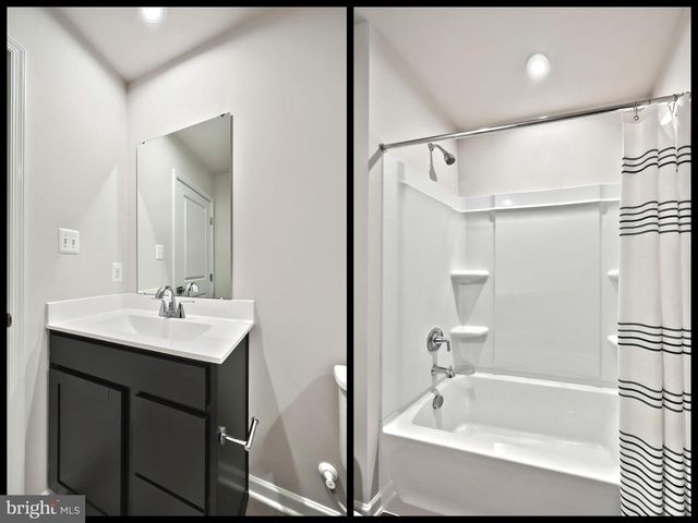 77 SUMMERFIELD DR, Hanover, PA 17331