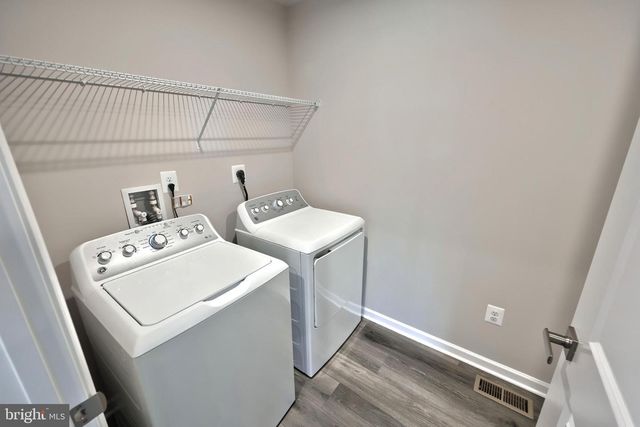 77 SUMMERFIELD DR, Hanover, PA 17331