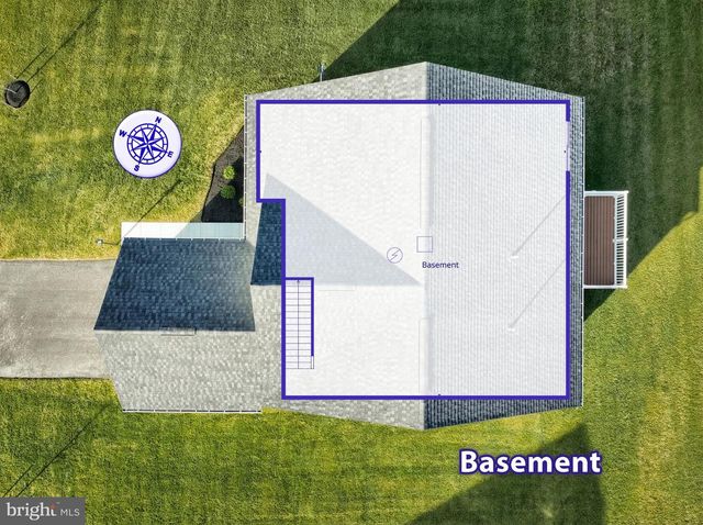 77 SUMMERFIELD DR, Hanover, PA 17331