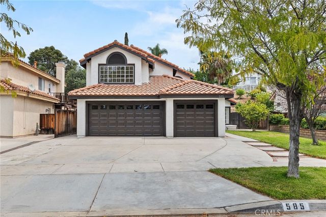 585 Hamilton Drive, Corona, CA 92879