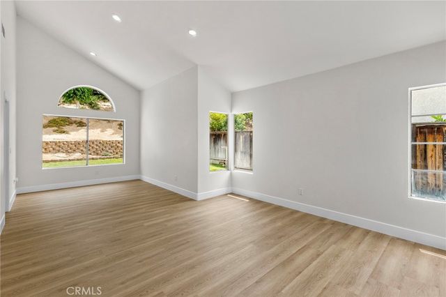 585 Hamilton Drive, Corona, CA 92879