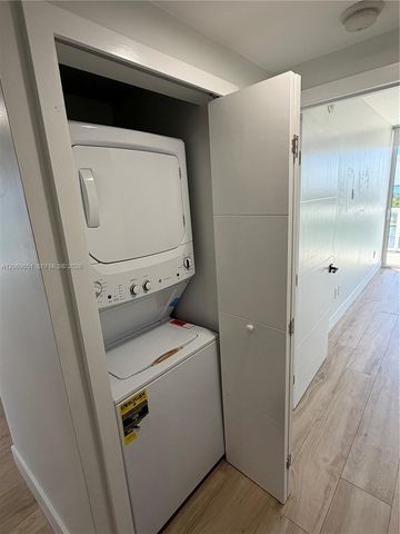 6365 Collins Avenue 1407, Miami Beach, FL 33141