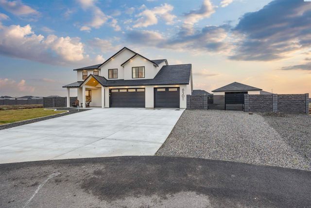 6501 Lazy B Drive, Pasco, WA 99301