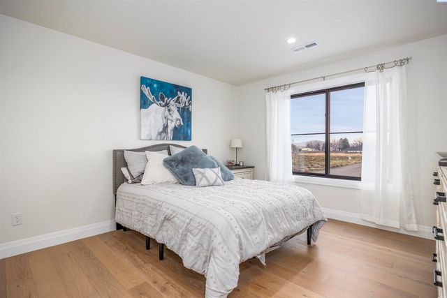 6501 Lazy B Drive, Pasco, WA 99301