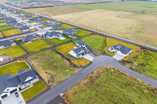 6501 Lazy B Drive, Pasco, WA 99301