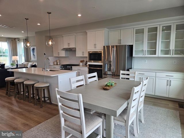 58 RAIL YARD DR, Enola, PA 17025