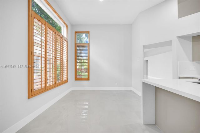 2553 Bay Pointe Drive, Weston, FL 33327