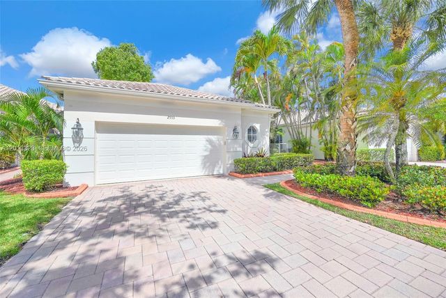 2553 Bay Pointe Drive, Weston, FL 33327