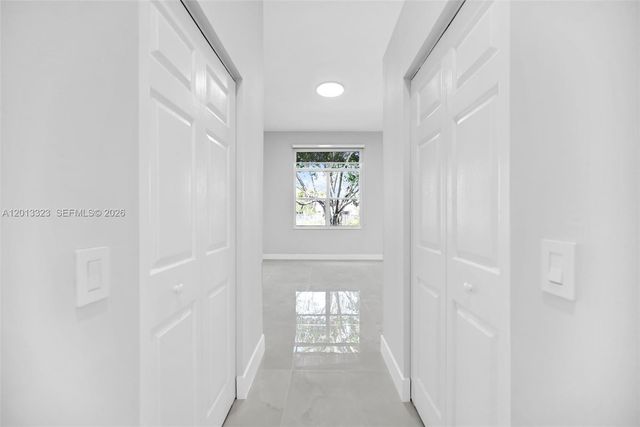 2553 Bay Pointe Drive, Weston, FL 33327