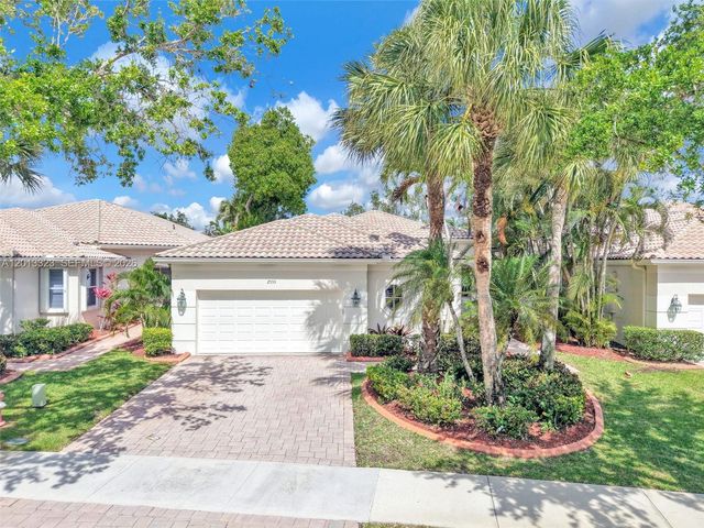 2553 Bay Pointe Drive, Weston, FL 33327