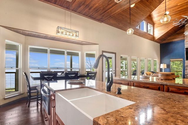 388 County Road 5597, Chireno, TX 75937