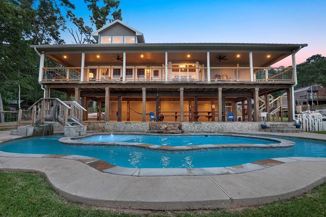 388 County Road 5597, Chireno, TX 75937