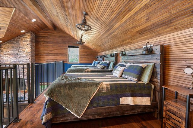 388 County Road 5597, Chireno, TX 75937