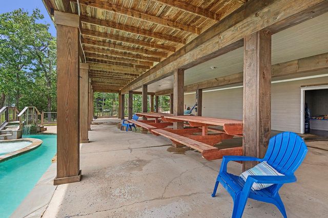 388 County Road 5597, Chireno, TX 75937