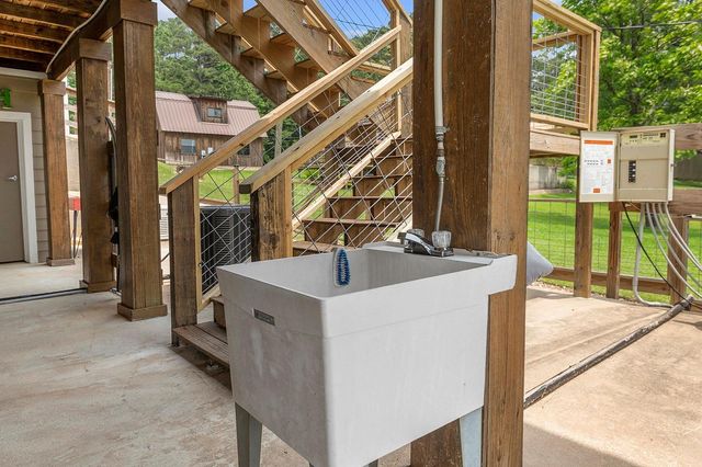 388 County Road 5597, Chireno, TX 75937