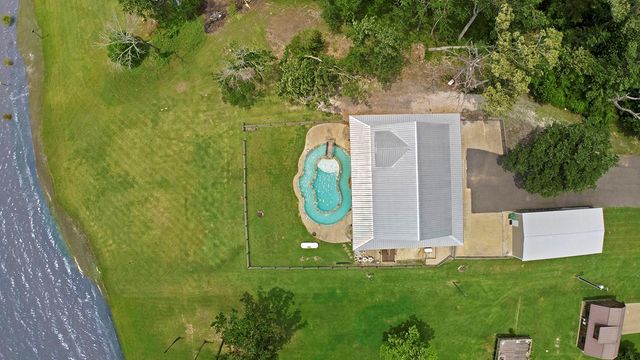 388 County Road 5597, Chireno, TX 75937