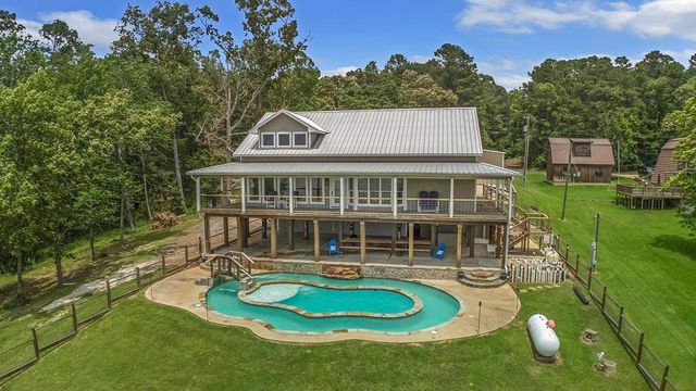 388 County Road 5597, Chireno, TX 75937