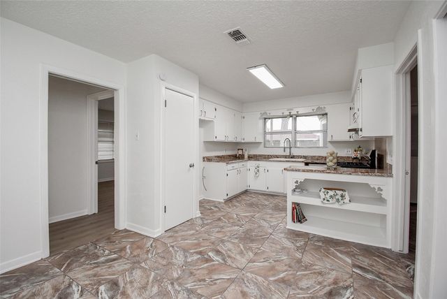 731 Dunwick Lane, Pasadena, TX 77502