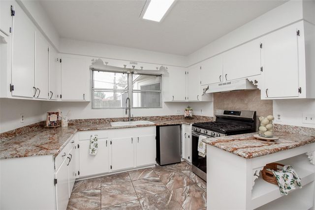 731 Dunwick Lane, Pasadena, TX 77502