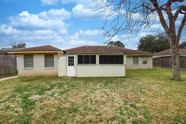 731 Dunwick Lane, Pasadena, TX 77502