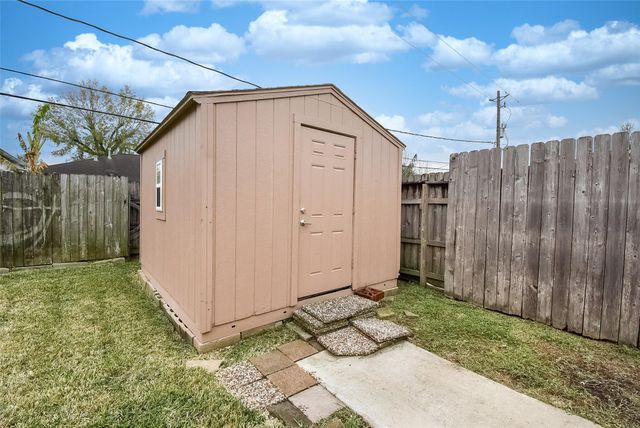 731 Dunwick Lane, Pasadena, TX 77502