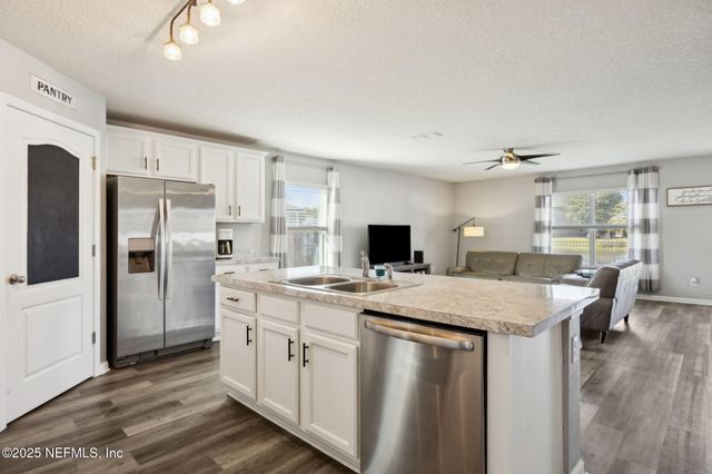 3580 SUMMIT OAKS Drive, Green Cove Springs, FL 32043