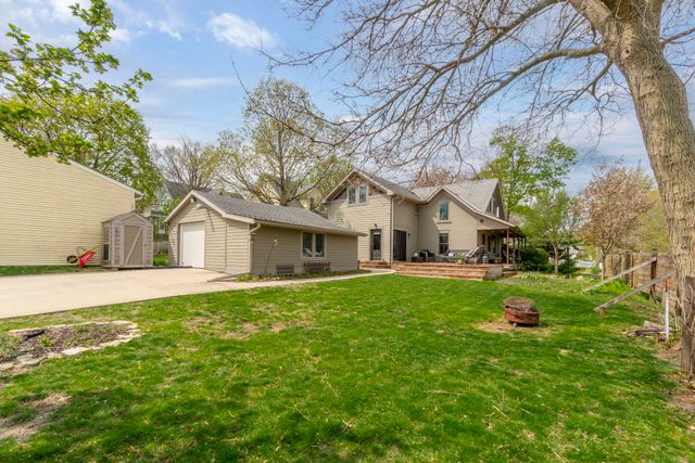 624 W 9th Street, Cedar Falls, IA 50613