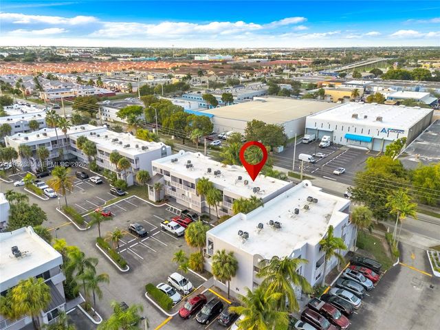 2690 W 76th St 104, Hialeah, FL 33016