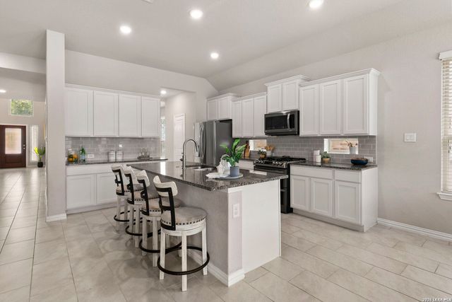 5013 Blue Ivy, Bulverde, TX 78163