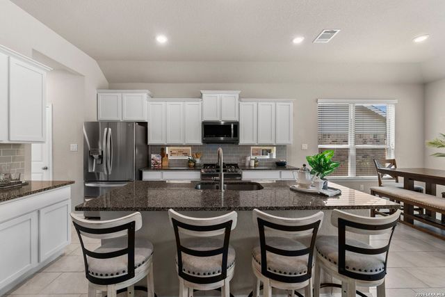5013 Blue Ivy, Bulverde, TX 78163