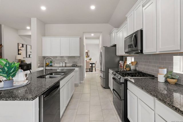 5013 Blue Ivy, Bulverde, TX 78163