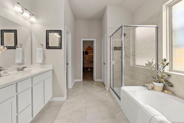 5013 Blue Ivy, Bulverde, TX 78163