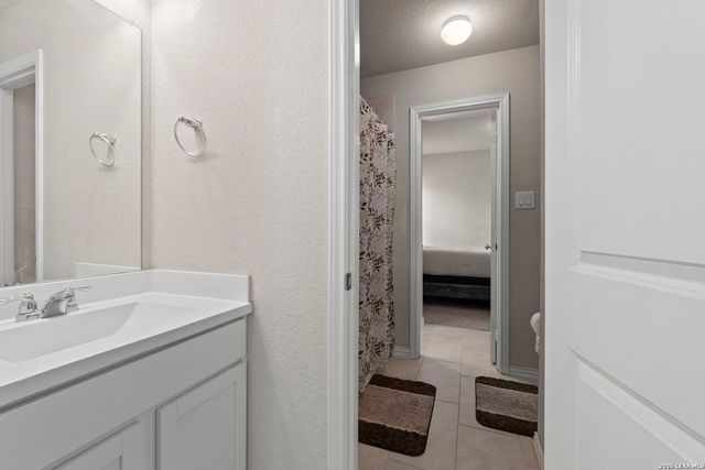 5013 Blue Ivy, Bulverde, TX 78163