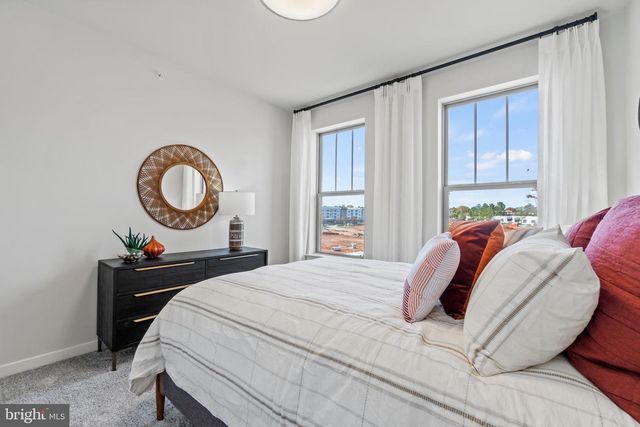 1103B DABNEY DR, Manassas Park, VA 20111