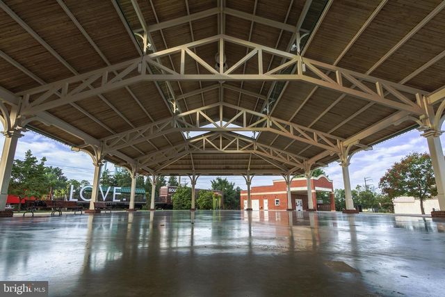 1103B DABNEY DR, Manassas Park, VA 20111