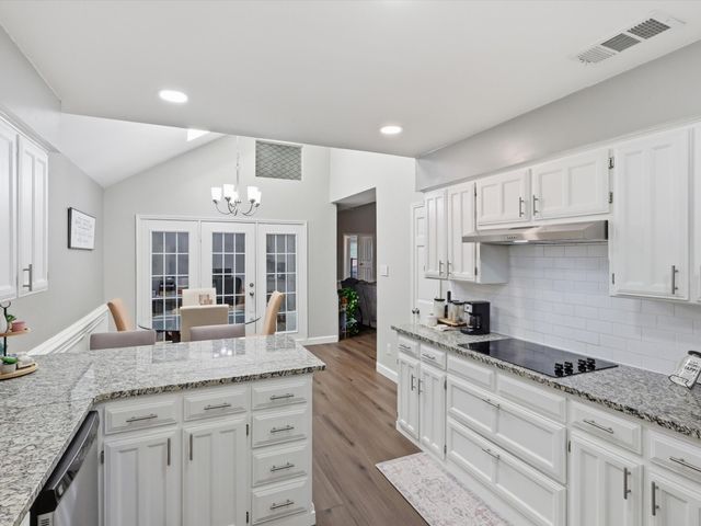 3109 Emerald Street, Bedford, TX 76021