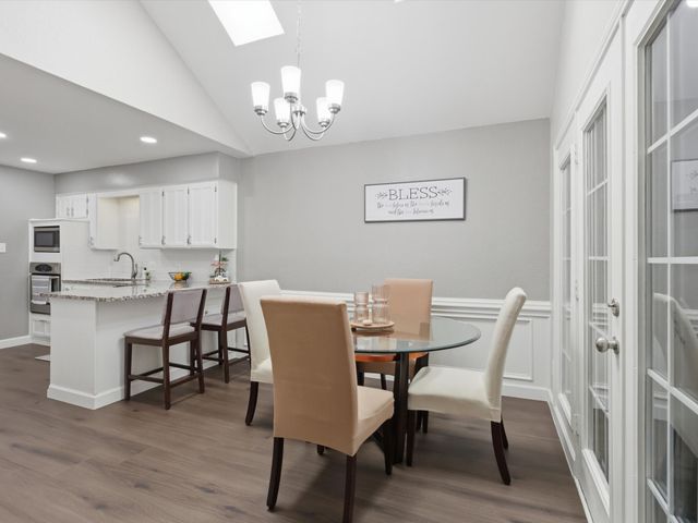 3109 Emerald Street, Bedford, TX 76021