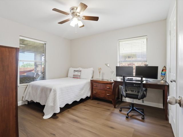 3109 Emerald Street, Bedford, TX 76021