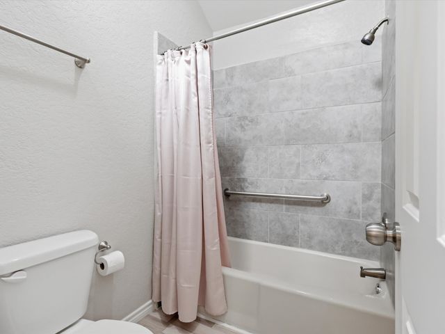 3109 Emerald Street, Bedford, TX 76021