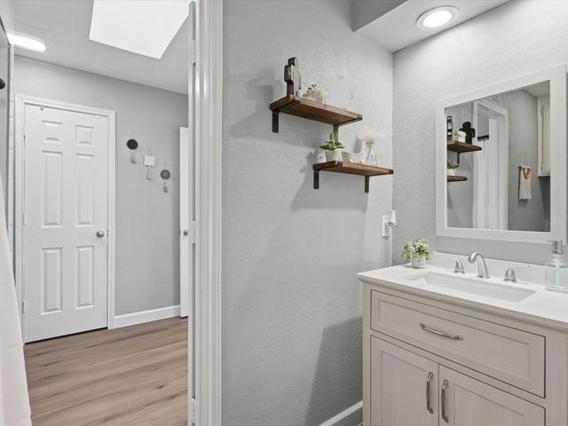 3109 Emerald Street, Bedford, TX 76021