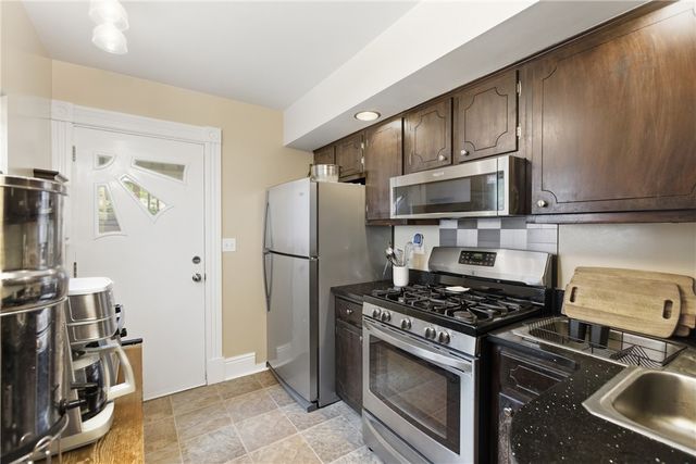 5276 Holmes St, Lawrenceville, PA 15201