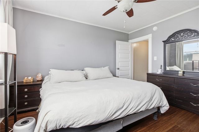 5276 Holmes St, Lawrenceville, PA 15201