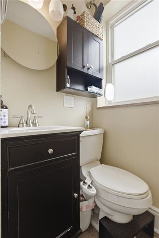 5276 Holmes St, Lawrenceville, PA 15201