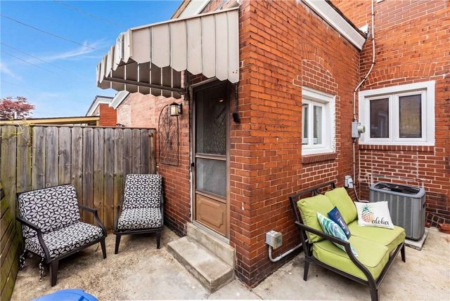 5276 Holmes St, Lawrenceville, PA 15201