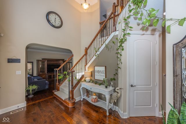 2540 Wineland Creek Drive, Carmel, IN 46074