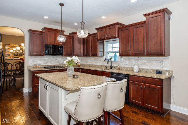 2540 Wineland Creek Drive, Carmel, IN 46074