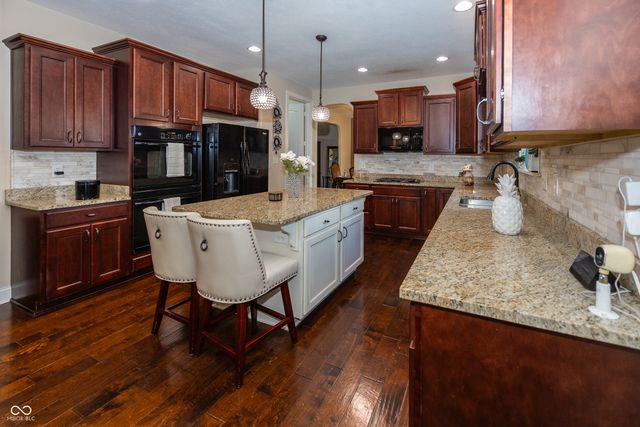 2540 Wineland Creek Drive, Carmel, IN 46074