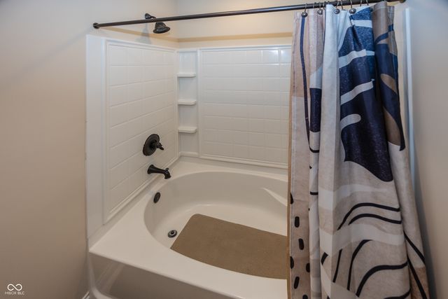 2540 Wineland Creek Drive, Carmel, IN 46074