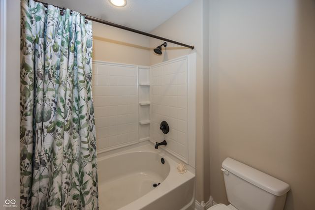 2540 Wineland Creek Drive, Carmel, IN 46074