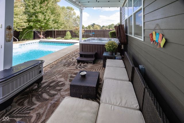 2540 Wineland Creek Drive, Carmel, IN 46074